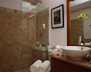Silver Point Villa Hotel Christ Church